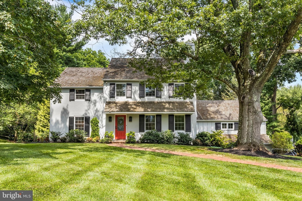 669 Clovelly Ln, Devon, PA 19333 - photo 1