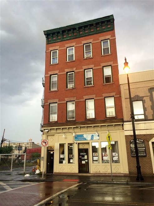 620 Newark Ave unit 3, Jersey City, NJ 07306 - photo 1