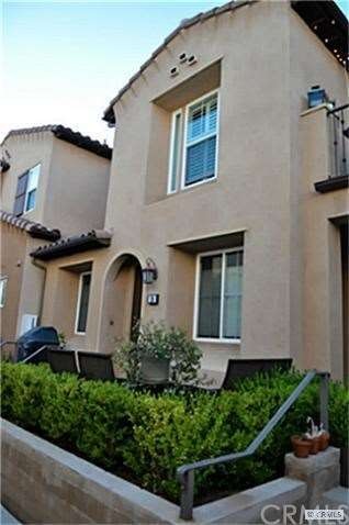 Front entrance with open style patio, great for ou
