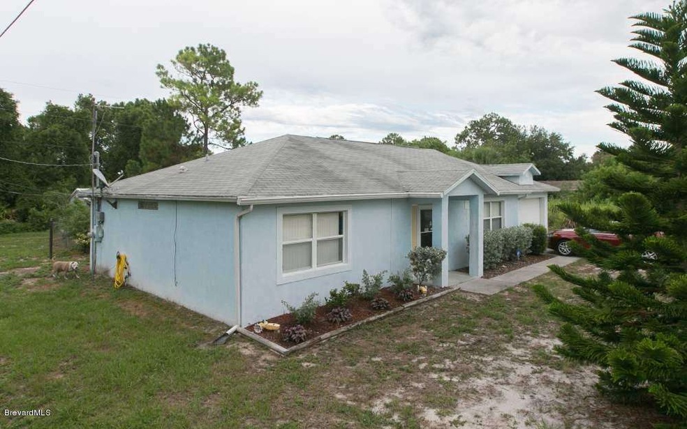 1171 Schumann - Exterior