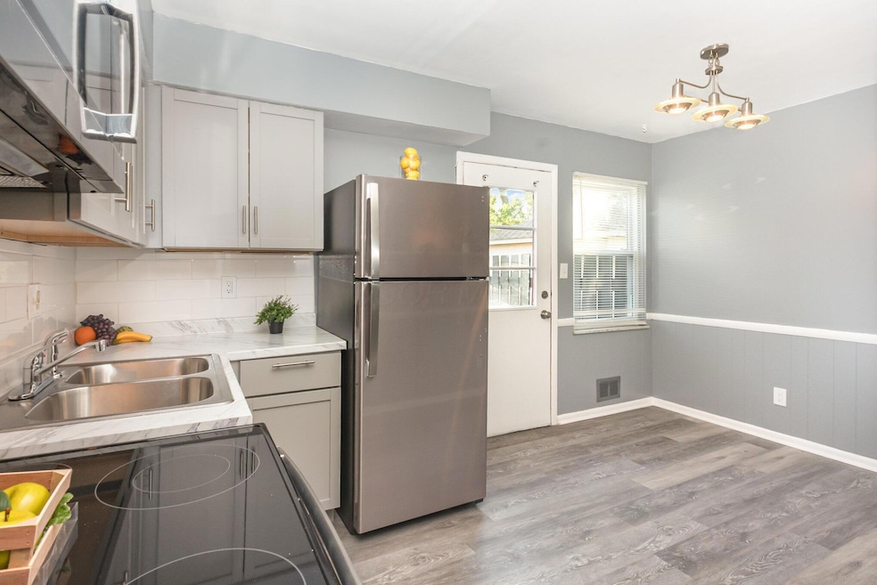 005_20251028_ndp_1752_pine_tree_st_s_-_h