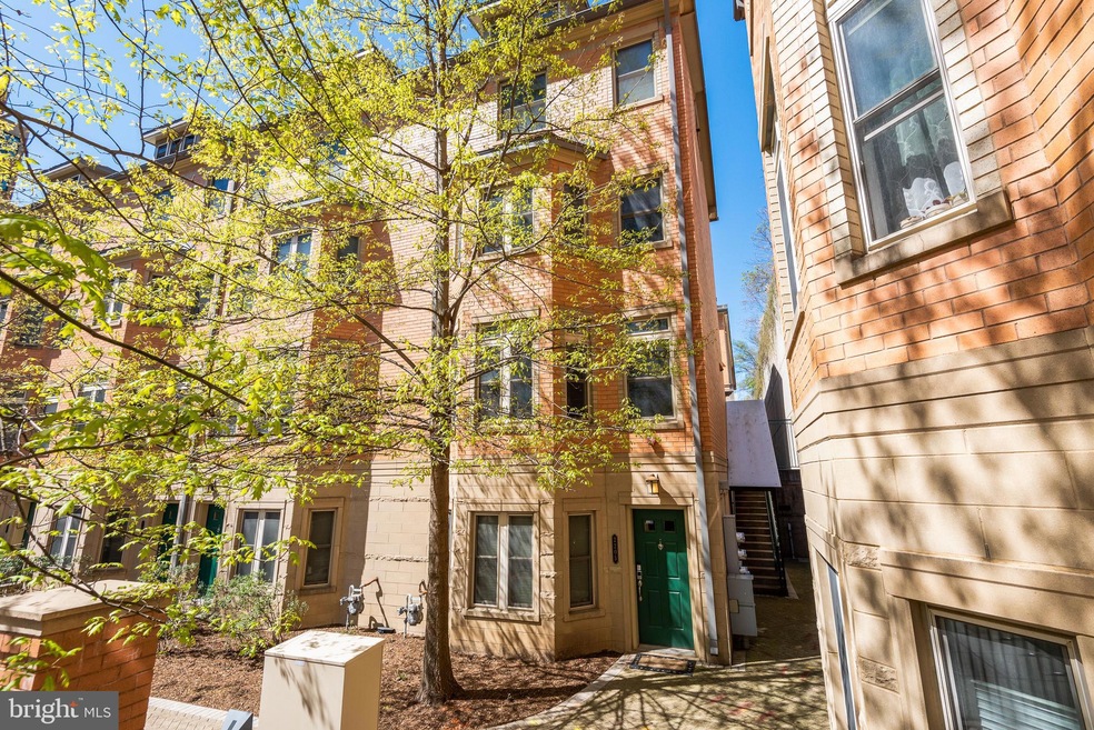 2205 12th Ct N, Arlington, VA 22201 - photo 1