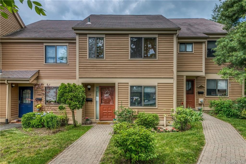 129 Brush Hollow Crescent, Rye Brook, NY 10573 - photo 1