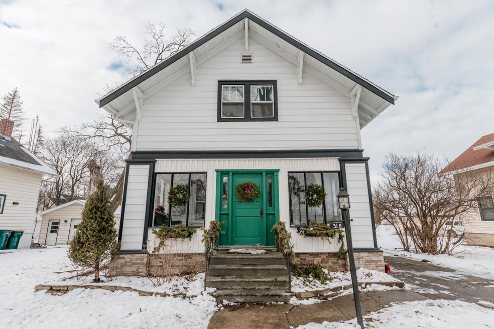 Inviting Front of House