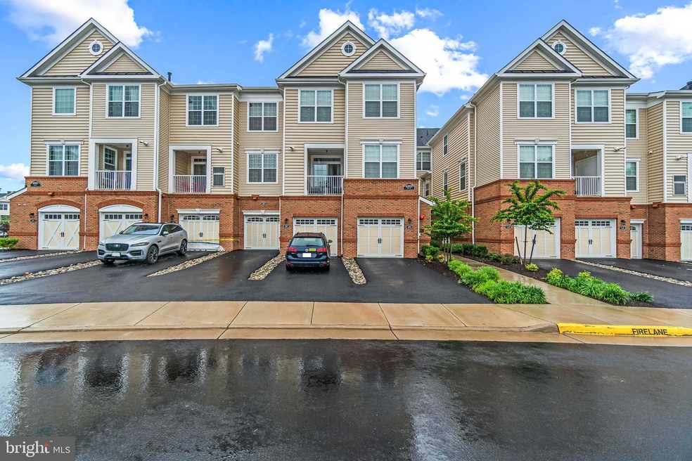 43021 Greggsville Chapel Terrace unit 107, Dulles, VA 20148 - photo 1