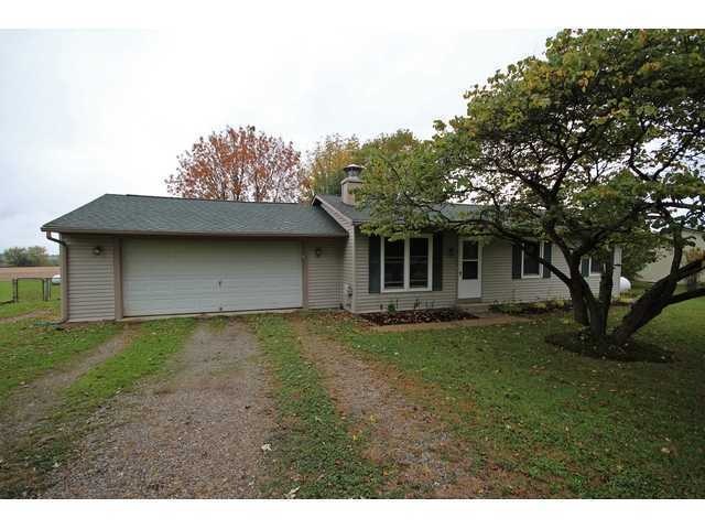 23819 Eisenhower Dr, Circleville, OH 43113 - photo 1