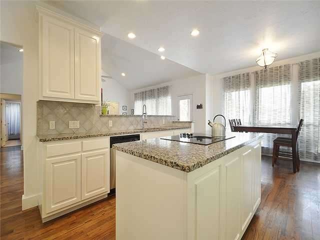 117 Horseshoe Dr, Dripping Springs, TX 78620 - photo 1