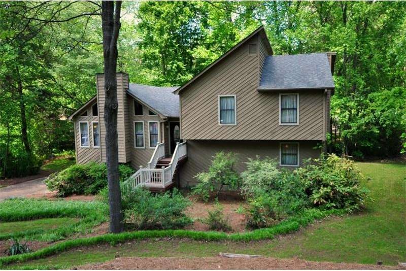 3/2 home on a beautifully landscaped lot.