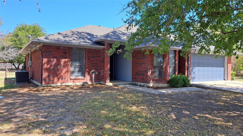 3030 Sunrise Trail, Weatherford, TX 76088 - photo 1