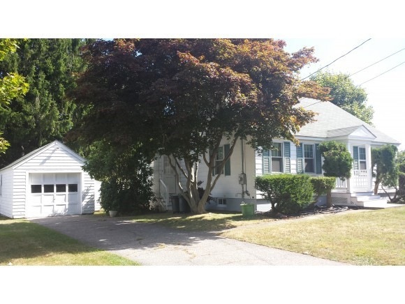 869 Woodbury Ave, Portsmouth, NH 03801 - photo 1