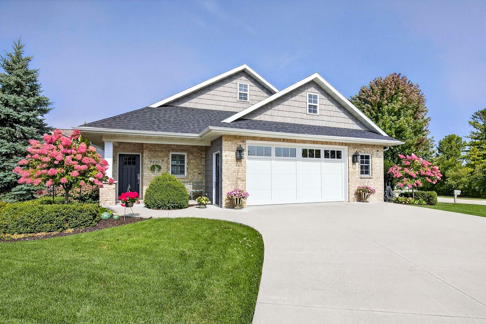 Under Contract $569,900