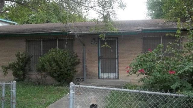 819 E Hawk Ave, Pharr, TX 78577 - photo 1