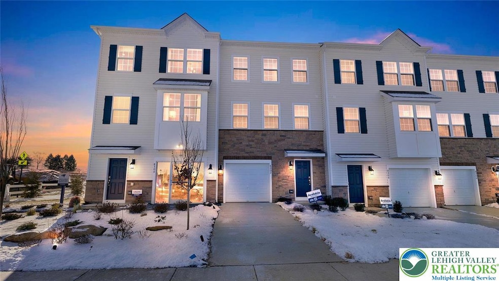 8215 Alexander Ct, Upper MacUngie Township, PA 18031 - photo 1