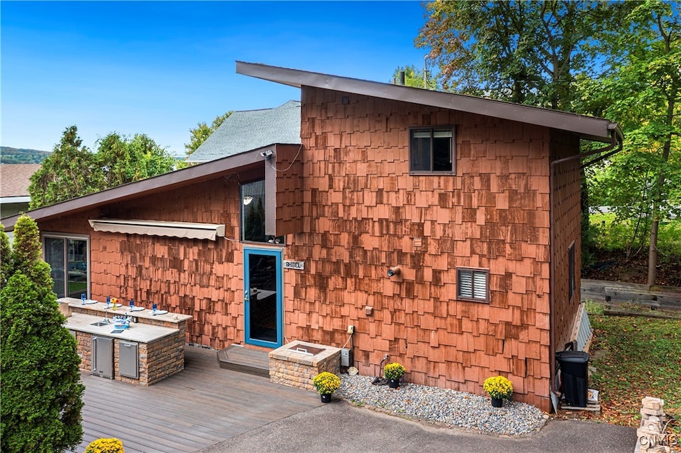 Pending $950,000 • Co-Listing Agent