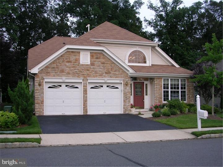 127 Honey Flower Dr, Trenton, NJ 08620 - photo 1