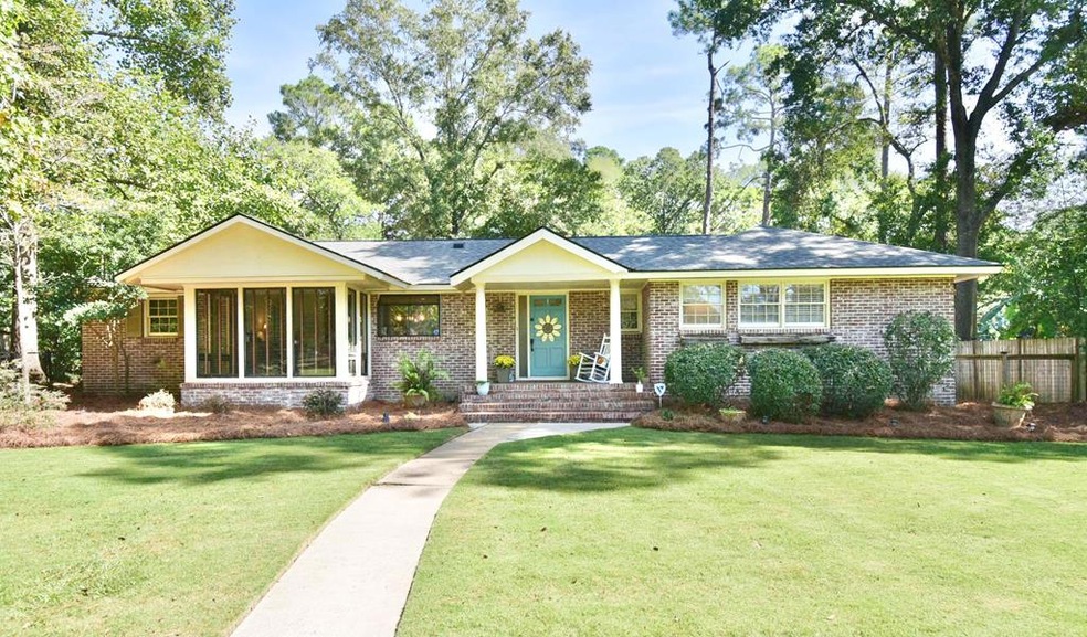 1903 E Lakeridge Dr, Albany, GA 31707 - photo 1