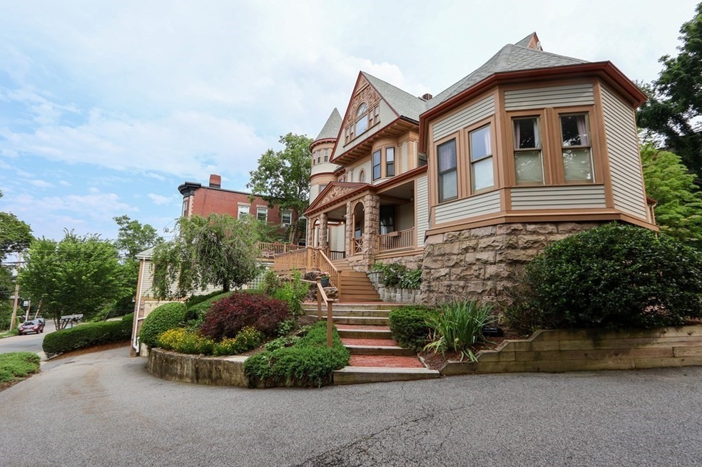 124 Winthrop Rd unit 3, Brookline, MA 02445 - photo 1