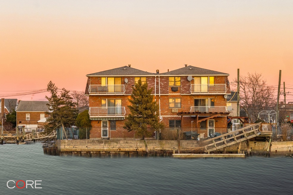 unlisted-address, Jamaica, NY 11414 - photo 1