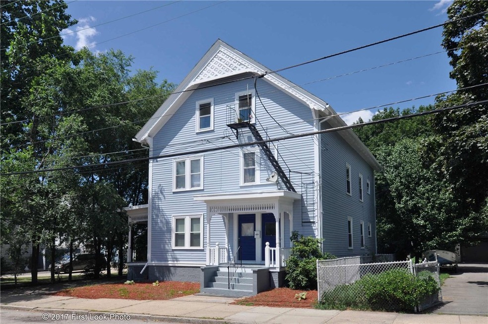 130 Woodbine St, Pawtucket, RI 02860 - photo 1
