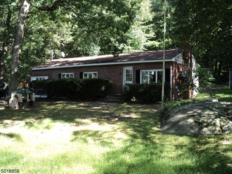 16 Olcott Rd, Hewitt, NJ 07421 - photo 1