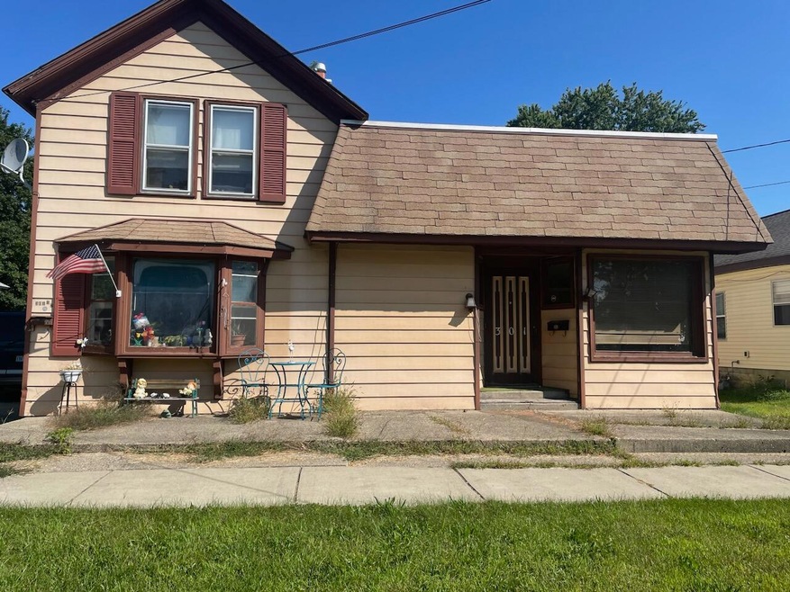 301 Hunter St.