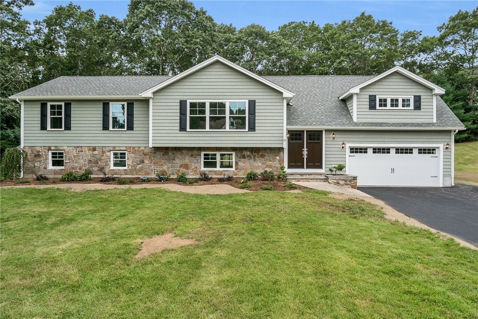 11 Andersen Ct, Westerly, RI 02891 - photo 1