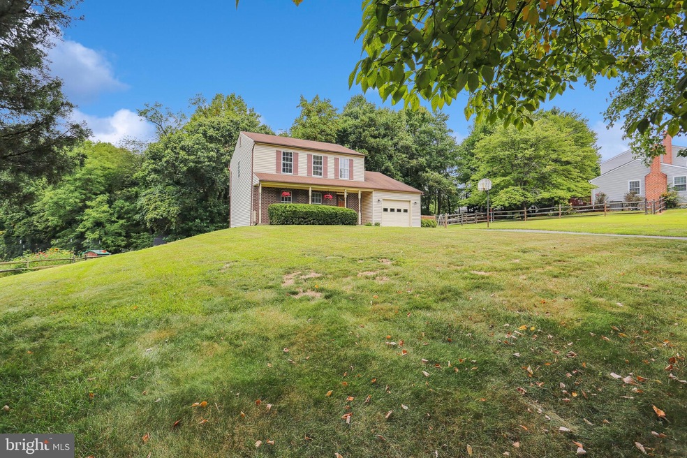 25 Blackburn Ct, Burtonsville, MD 20866 - photo 1