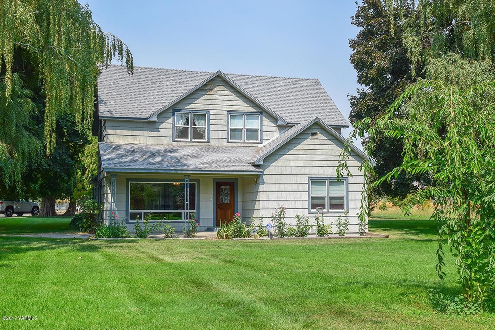 1001 Division Road - Zillah, WA 98953