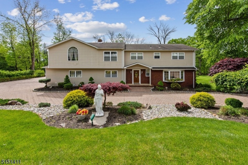 10 Forest Ln, Green Brook, NJ 08812 - photo 1