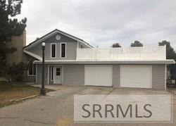 840 James St, Blackfoot, ID 83221 - photo 1