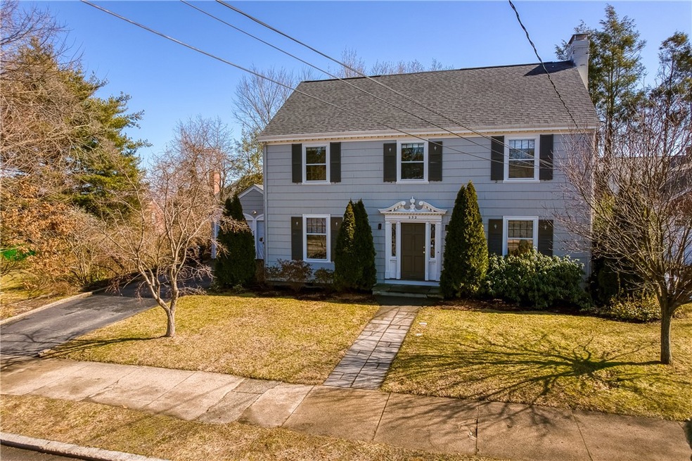 552 East Ave, Pawtucket, RI 02860 - photo 1