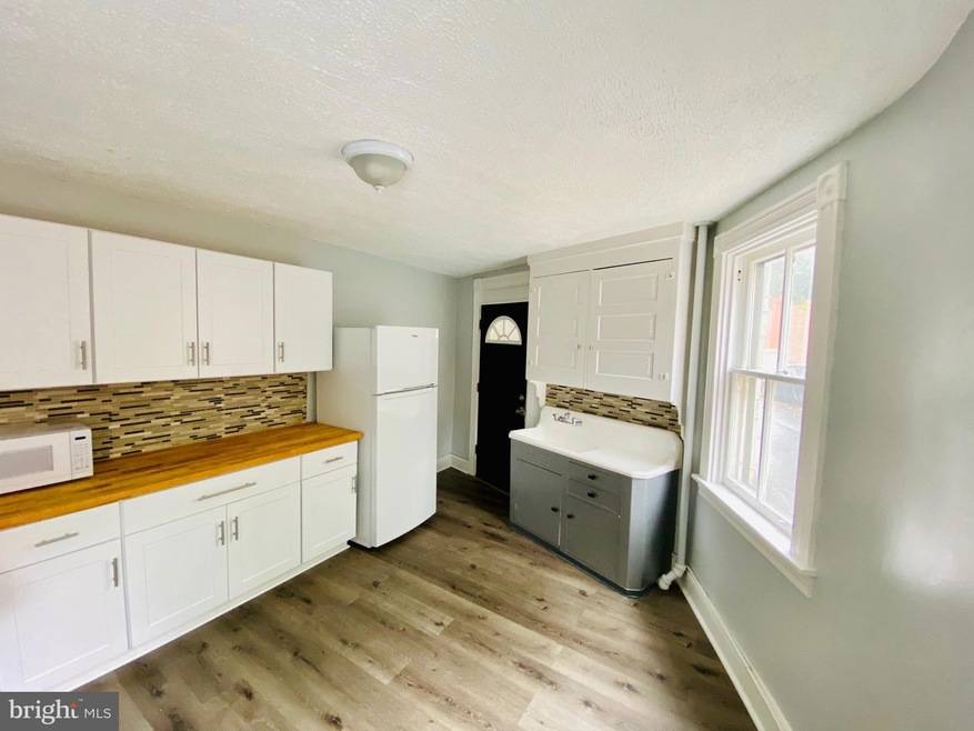 344 W King St unit 3, Lancaster, PA 17603 - photo 1