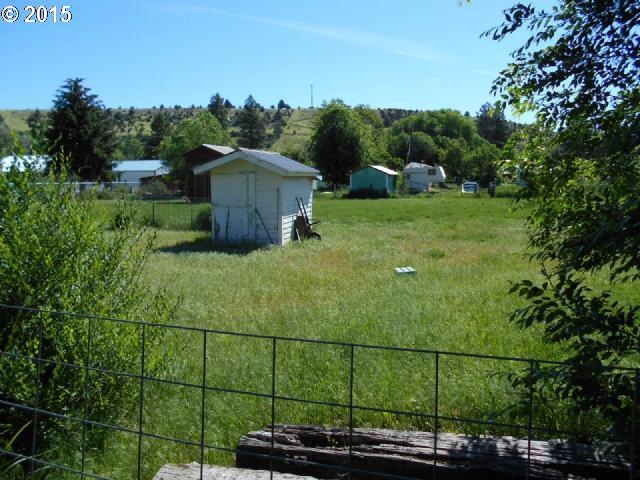 335 S Cozart St, Prairie City, OR 97869 - photo 1