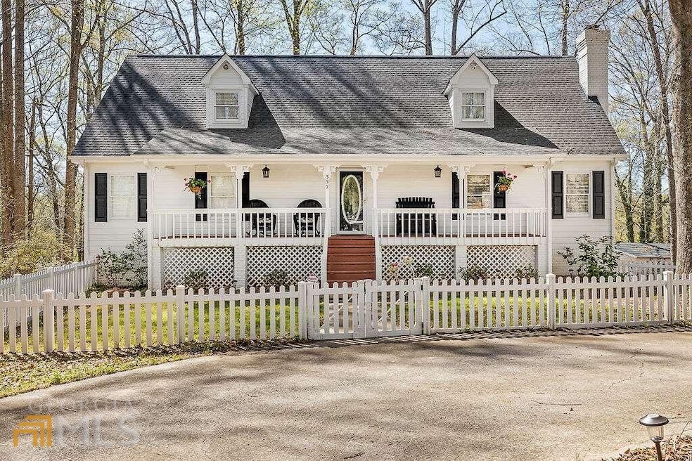 575 Bill Watkins Rd, Hoschton, GA 30548 - photo 1