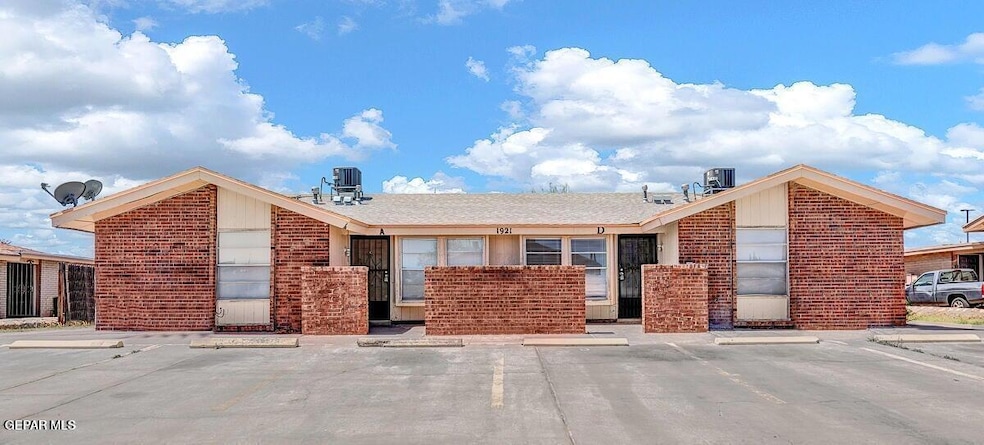 For Rent $995/month