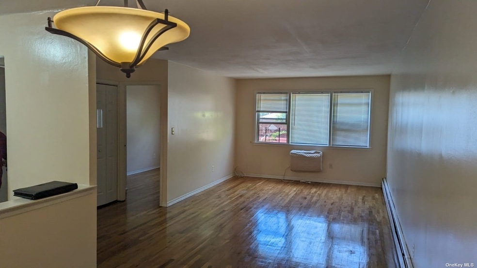 89-35 Pontiac St unit 2nd FL, Jamaica, NY 11427 - photo 1