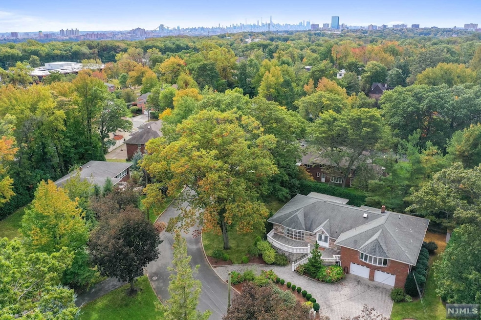 10 Reiner Place, Englewood Cliffs, NJ 07632 - photo 1