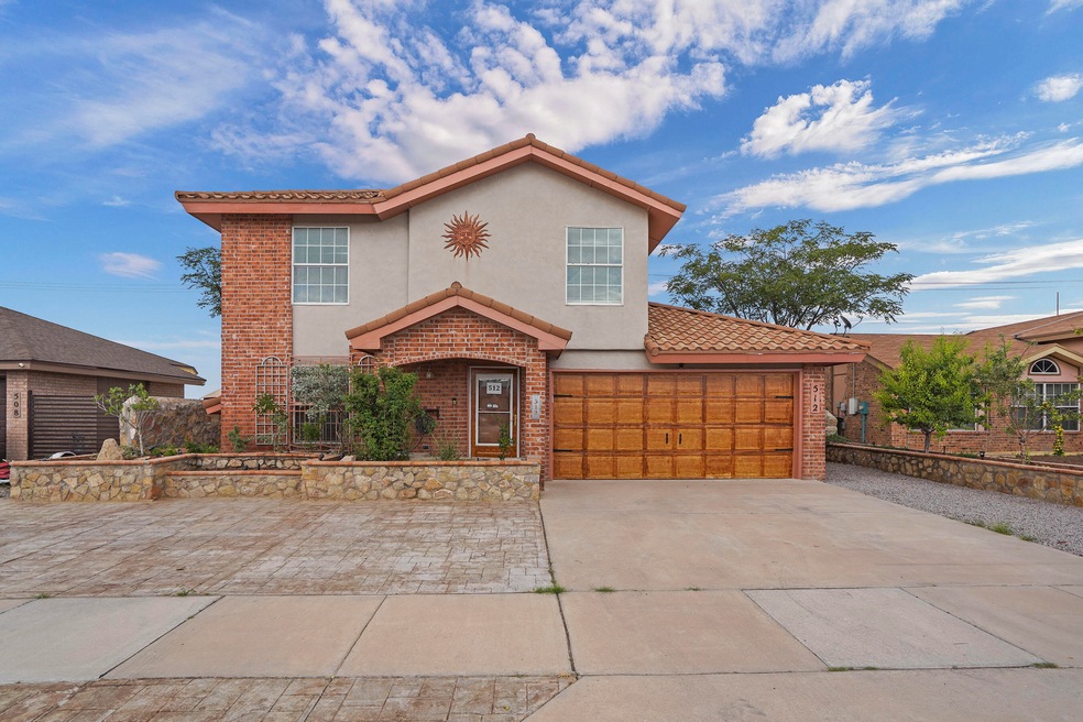 512 Thayer Pease Ave, Horizon City, TX 79928 - photo 1