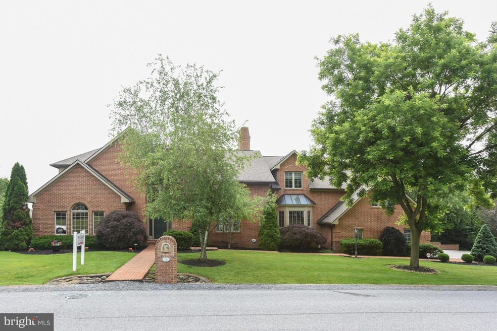 2162 Castlegreen Dr, Greencastle, PA 17225 - photo 1