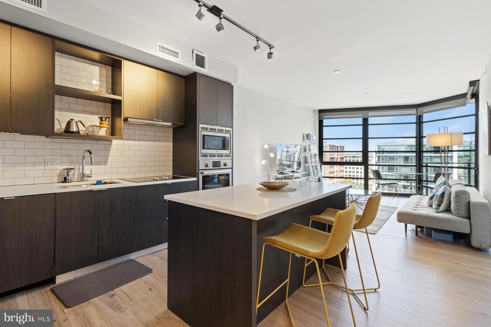 The Bower unit 907, Washington, DC 20003 - photo 1