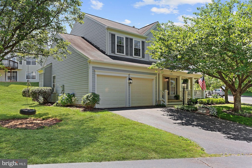 46462 Cedarhurst Dr, Sterling, VA 20165 - photo 1