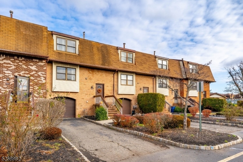 Sold $410,000 • Co-Listing Agent