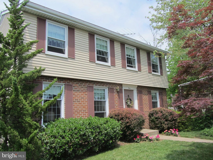 4 Hillsleigh Ct, Nottingham, MD 21236 - photo 1