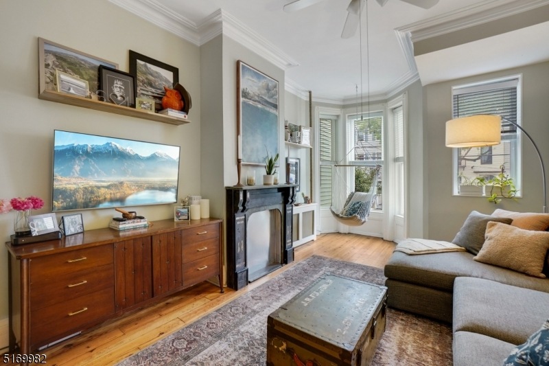 333 Pavonia Ave, Jersey City, NJ 07302 - photo 1