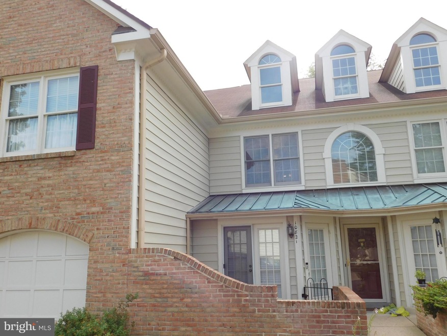 10821 Luxberry Dr, Rockville, MD 20852 - photo 1