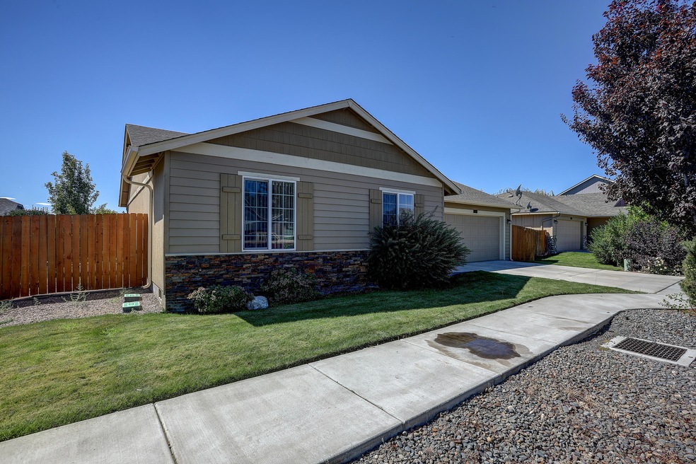 3126 SW Black Butte Lane-30