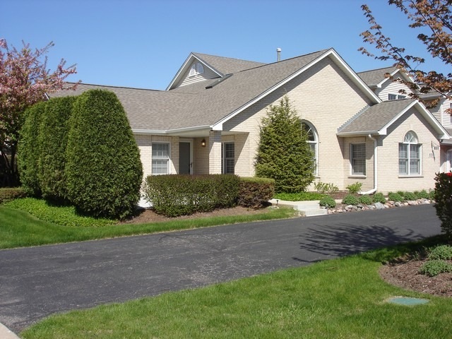 851 Havenshire Rd unit 3, Naperville, IL 60565 - photo 1