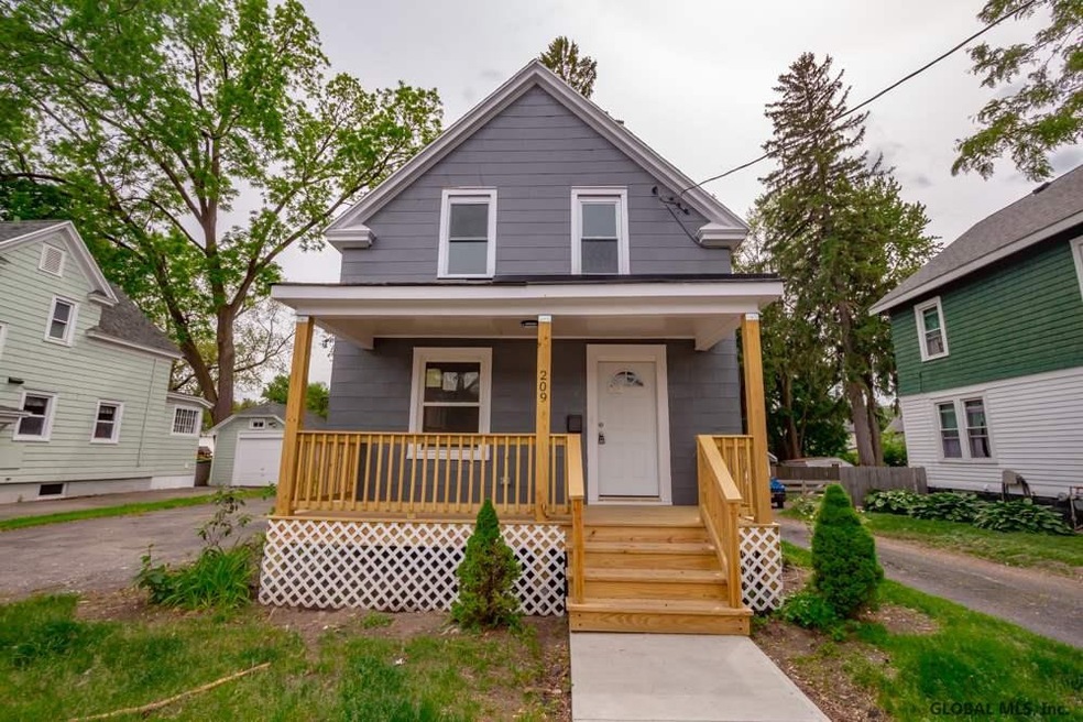 209 Glen Ave, Schenectady, NY 12302 - photo 1