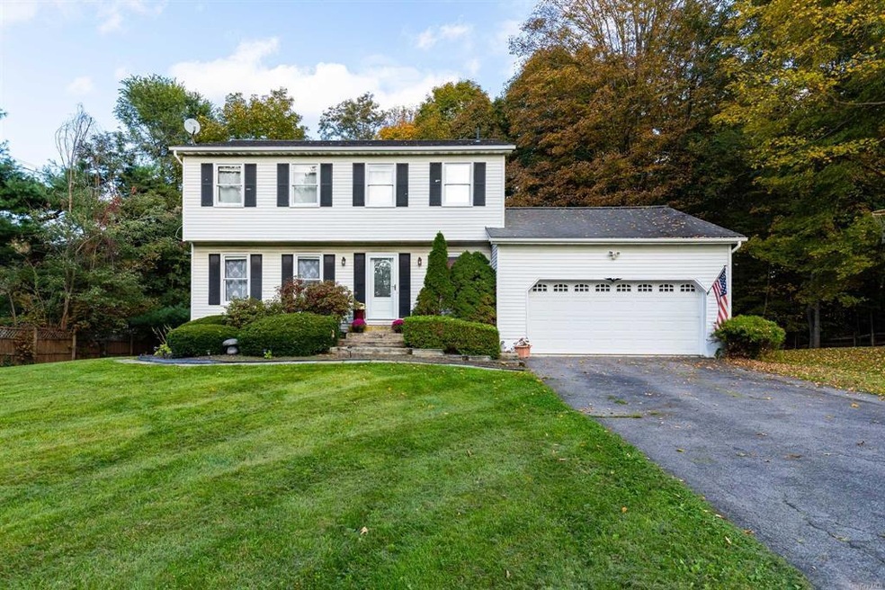 2 Pellbridge Dr, Hopewell Junction, NY 12533 - photo 1