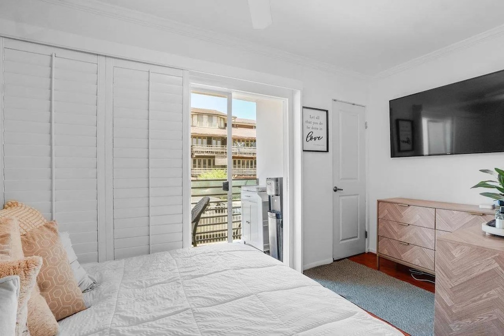 Yacht Club Condominiums unit 122, San Diego, CA 92106 - photo 1